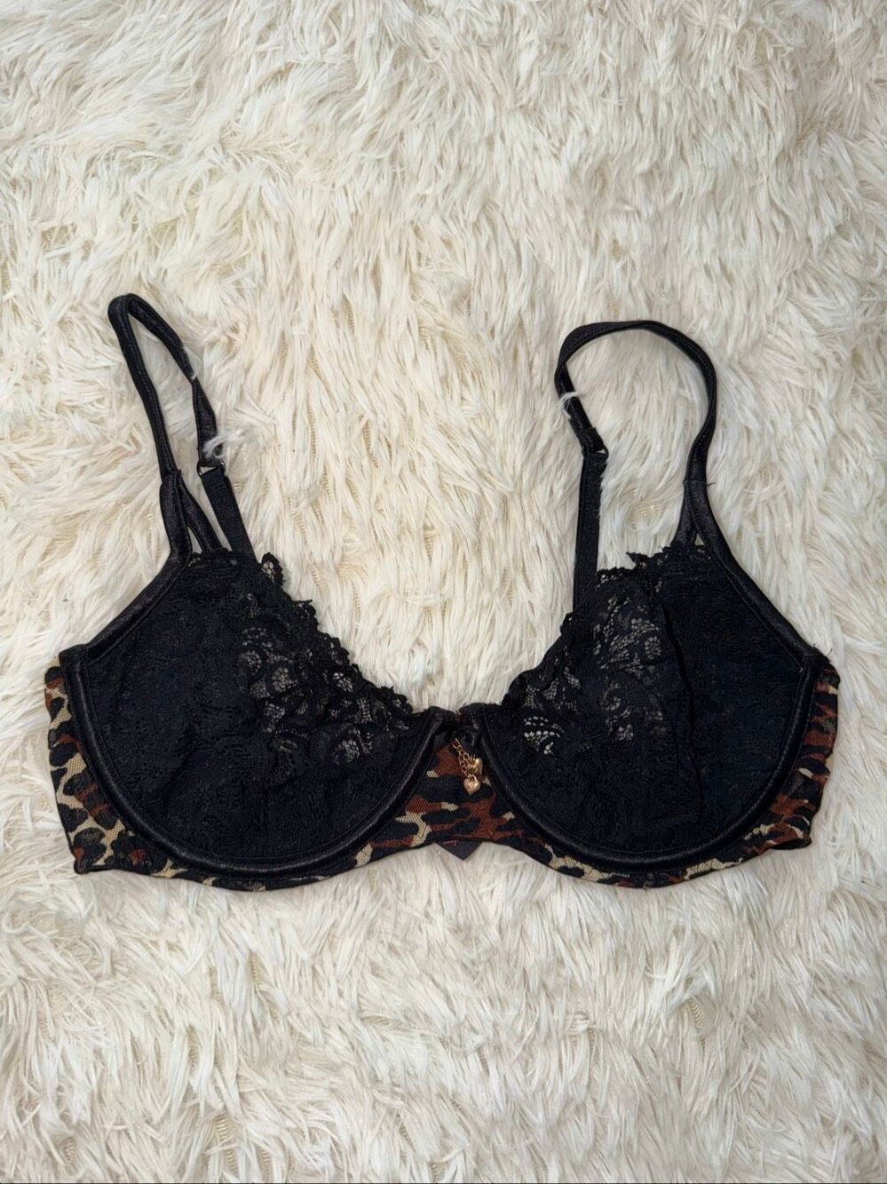 34B Betsy Johnson intimates bra lace